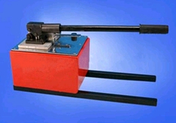 �ք�(d��ng)Һ���ͱ�